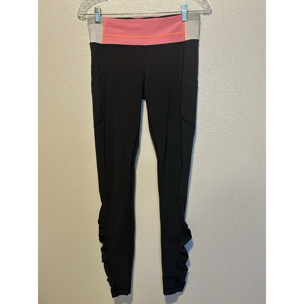 LULULEMON Speed Tight Black Ruched Leggings Pockets Size 6‎ Striped Waistband